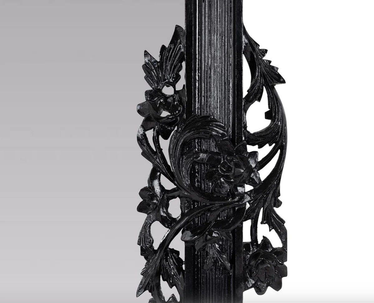 From the luxury collection of Casa Padrino!